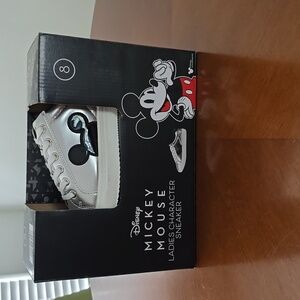 Disney Mickey Mouse Sneakers womans 8
